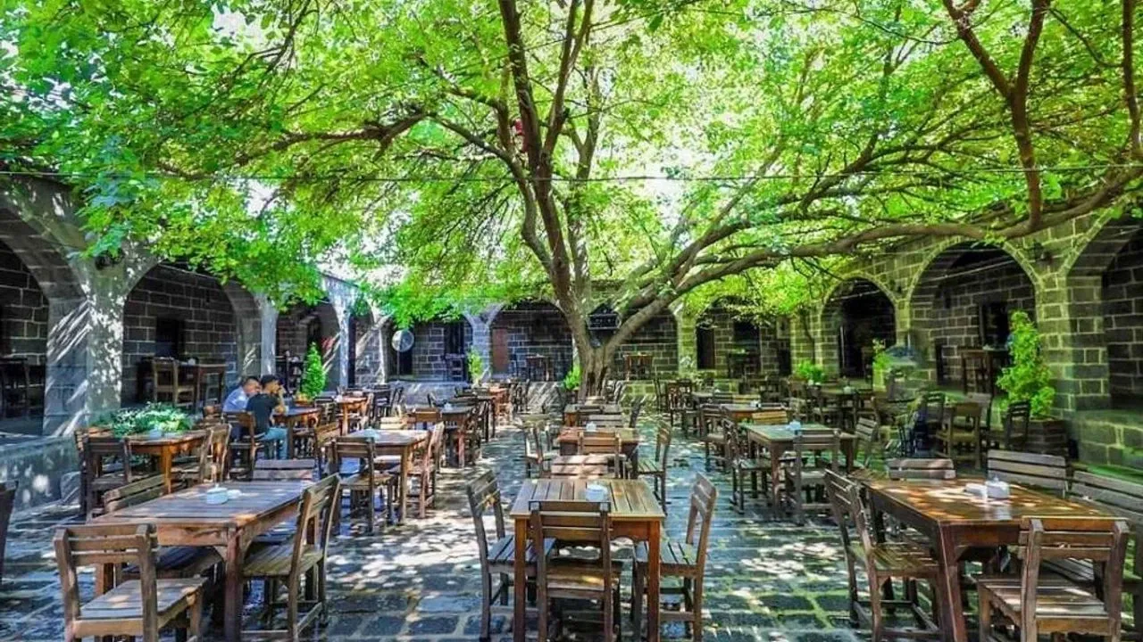 Sülüklü Han