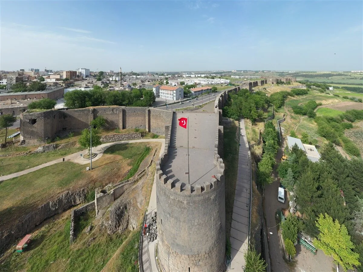 Keçi Burcu (Şehrin Balkonu)